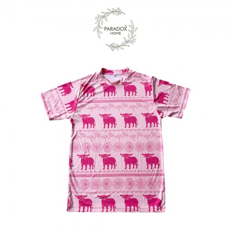 เสื้อคอกลม สีพื้นครีมควายชมพูเเขนสั้น ลายควายวิถีไทย