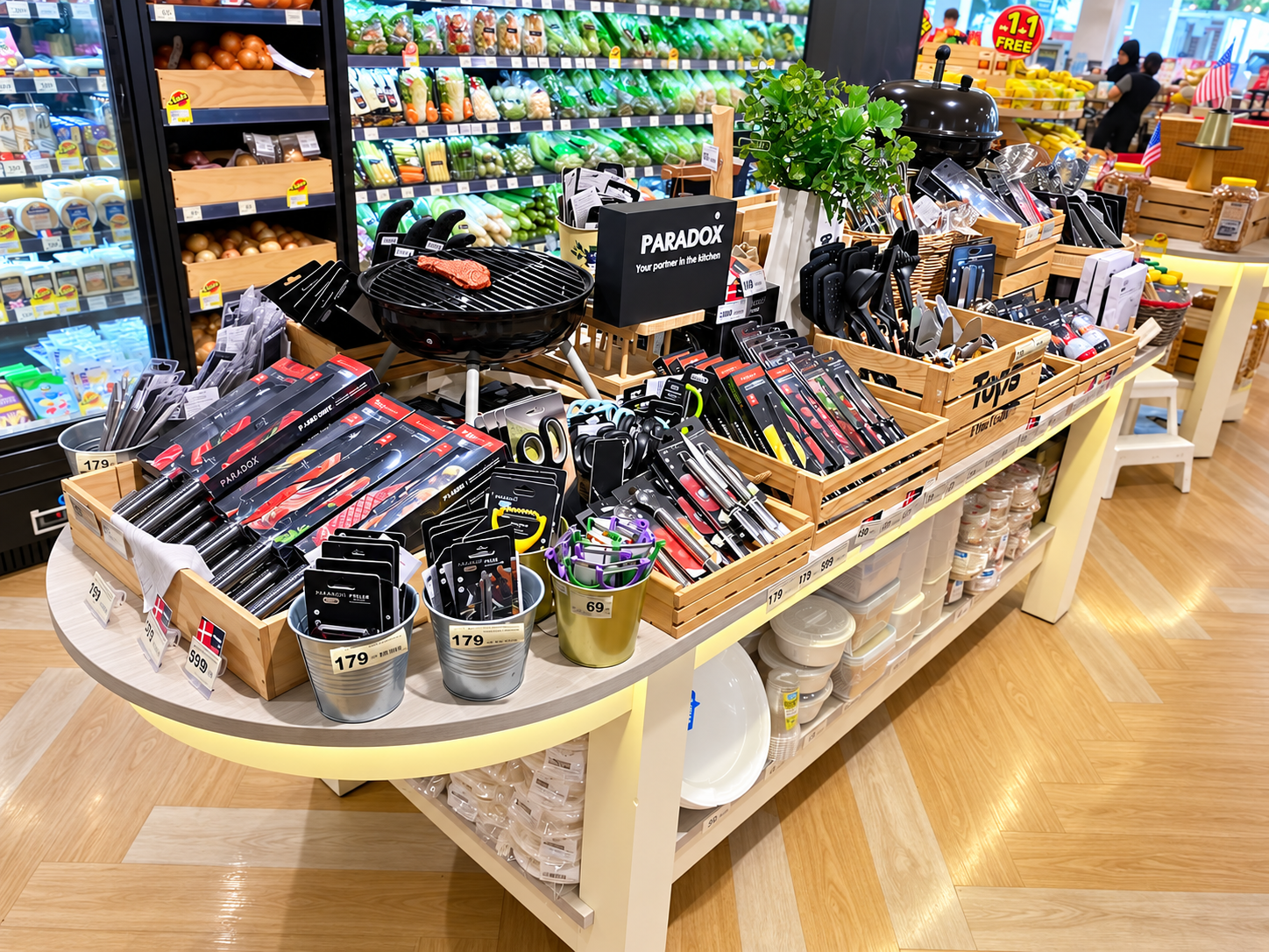 PARADOX Kitchenware store display
